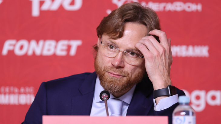 Валерий Карпин