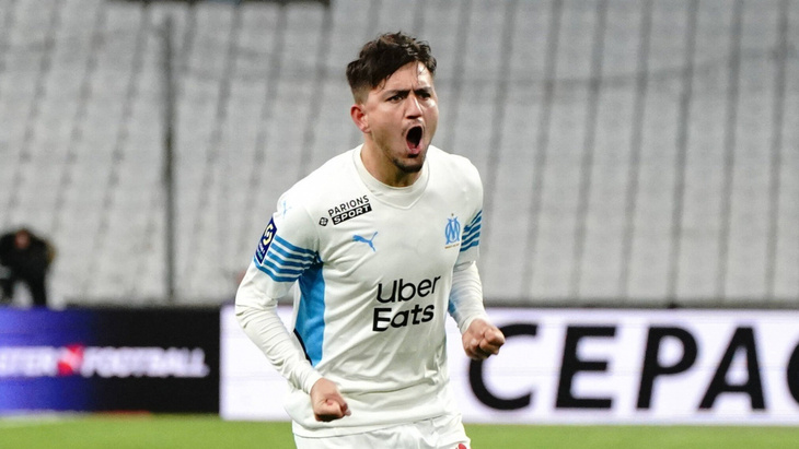 Дженгиз Ундер