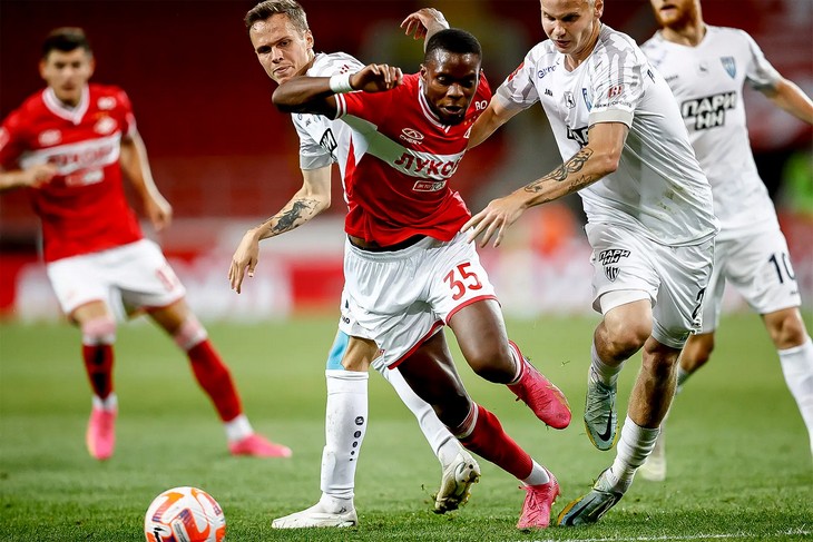 «Спартак» и «Пари НН» просто забыли про оборону