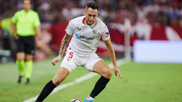 Лукас Окампос