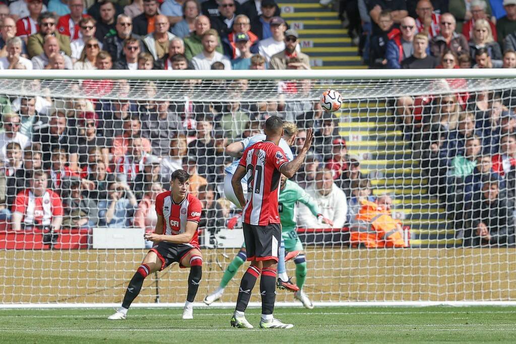 Фрагмент матча Шеффилд Юнайтед — Манчестер Сити