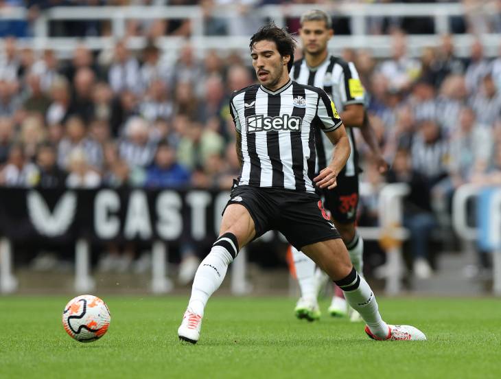 Сандро Тонали