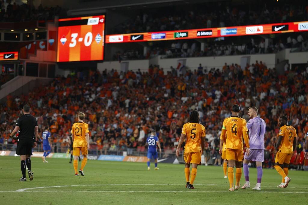 Фрагмент матча Нидерланды — Греция