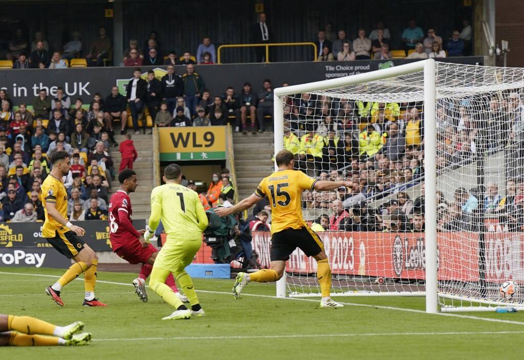 Гакпо выводит Ливерпуль вперед