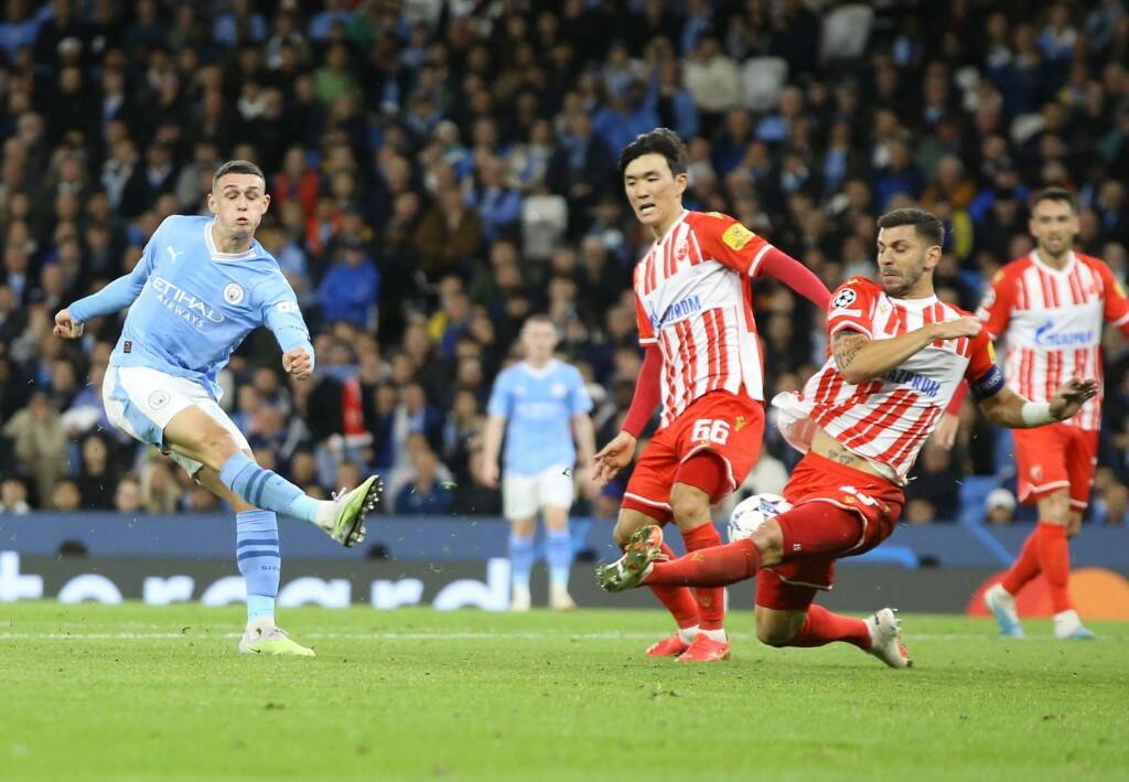 Фрагмент матча Манчестер Сити — Црвена Звезда