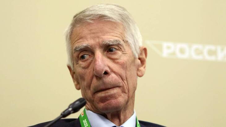 Валерий Непомнящий