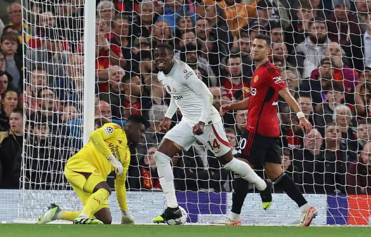 «МЮ» — «Галатасарай»