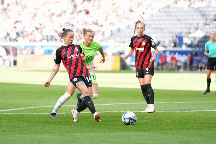 «Айнтрахт» — «Вольфсбург»