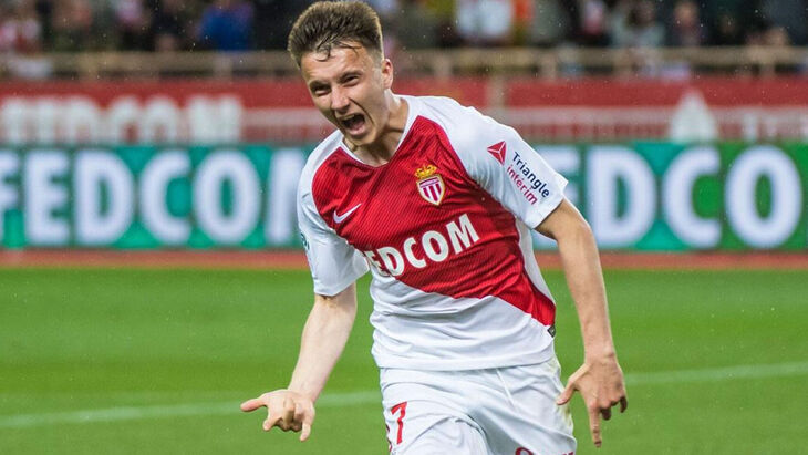 Александр Головин