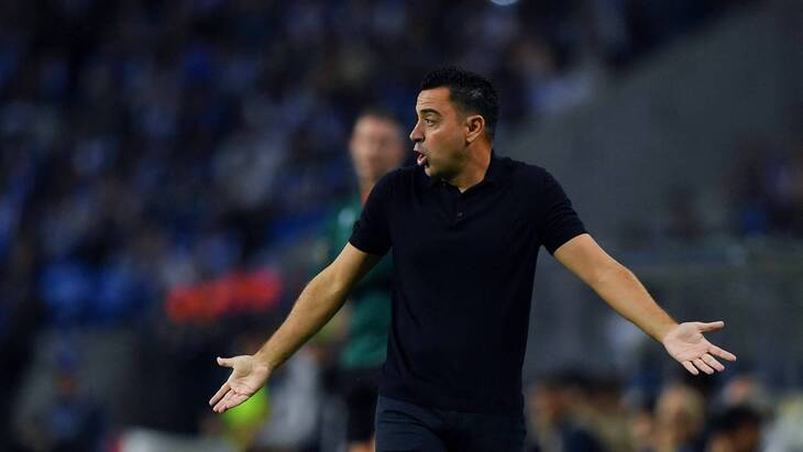 Хави — тренер «Барселоны»