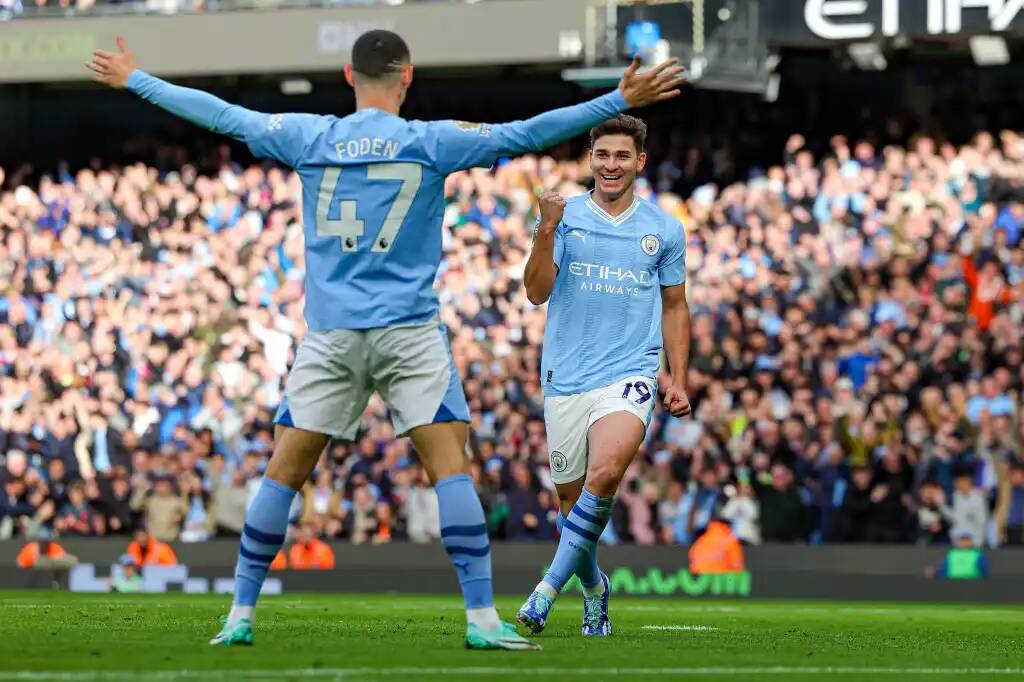 Альварес открывает счет