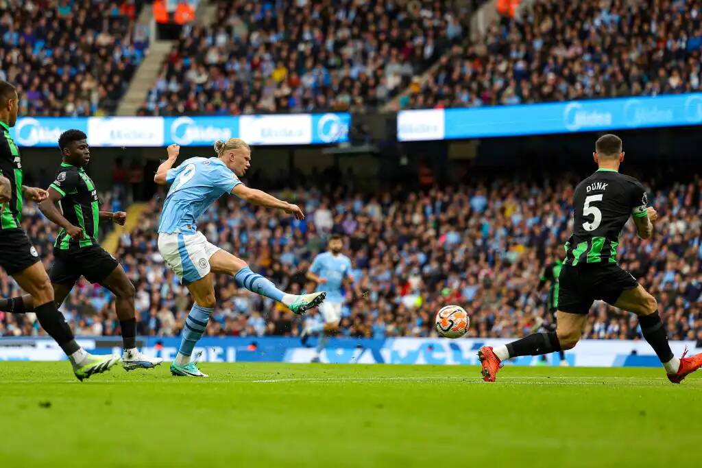 Холанн забивает второй гол