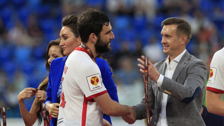 Александр Алаев