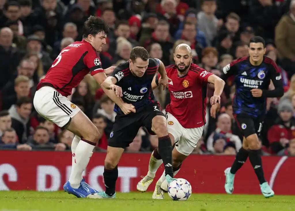 Фрагмент матча Манчестер Юнайтед — Копенгаген