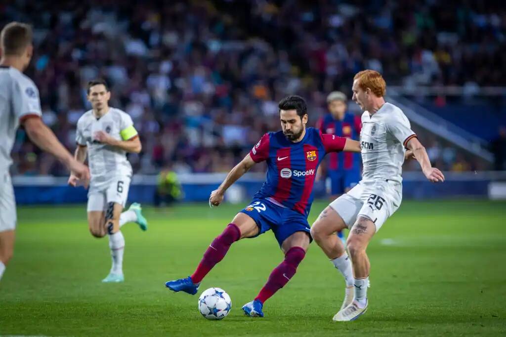 Фрагмент матча Барселона — Шахтер