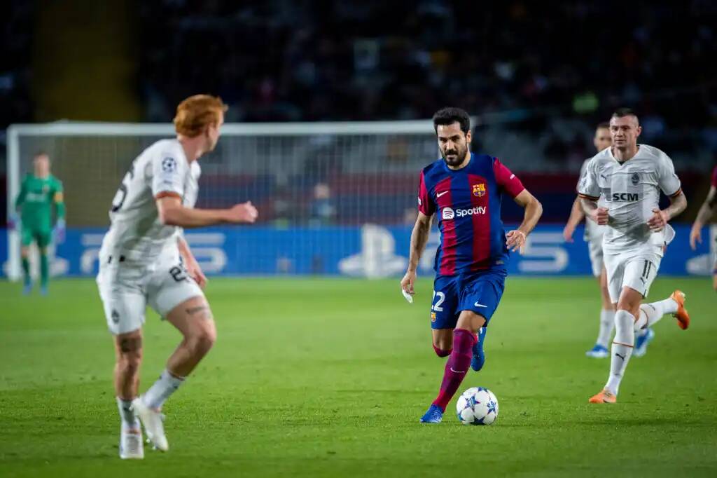 Фрагмент матча Барселона — Шахтер