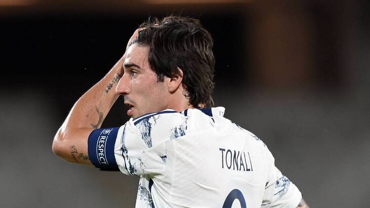 Сандро Тонали