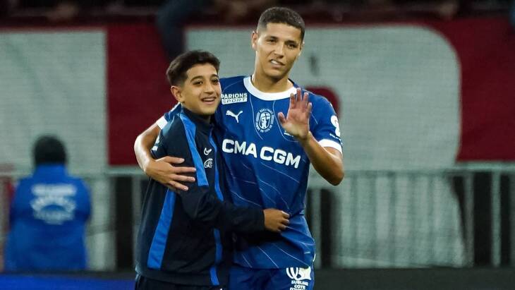 Полузащитник хозяев Амин Харит