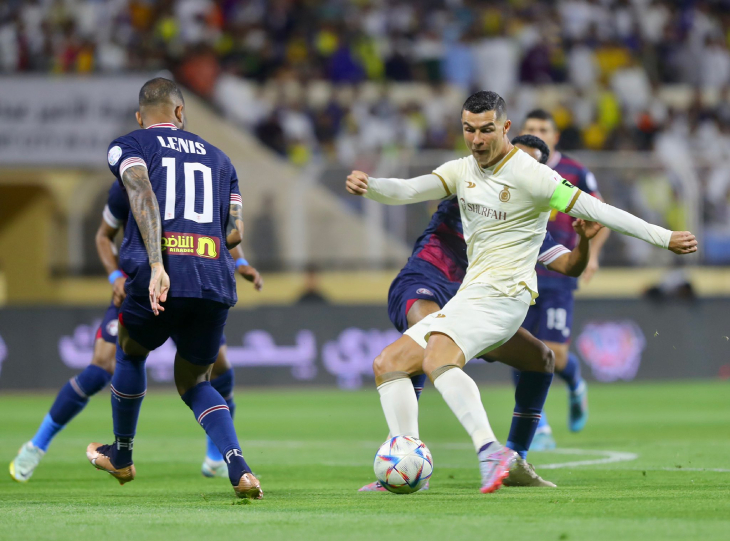 Криштиану Роналду играет в Саудовской Аравии