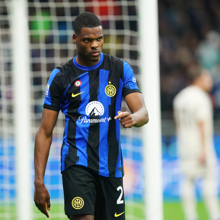 Дензел Думфрис