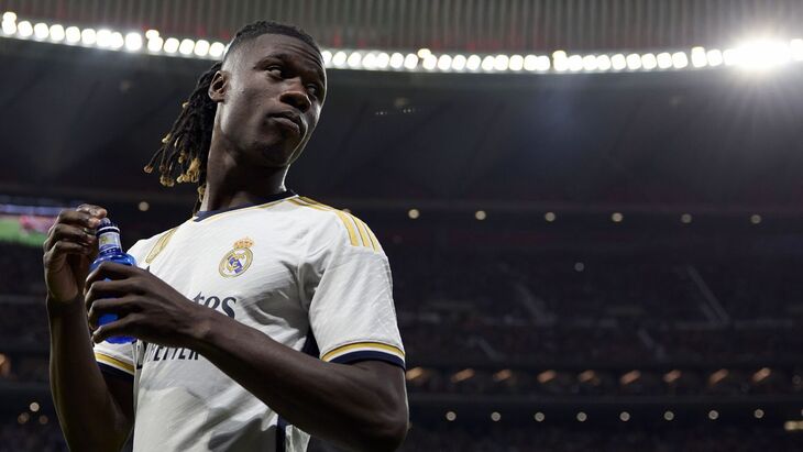 Эдуардо Камавинга