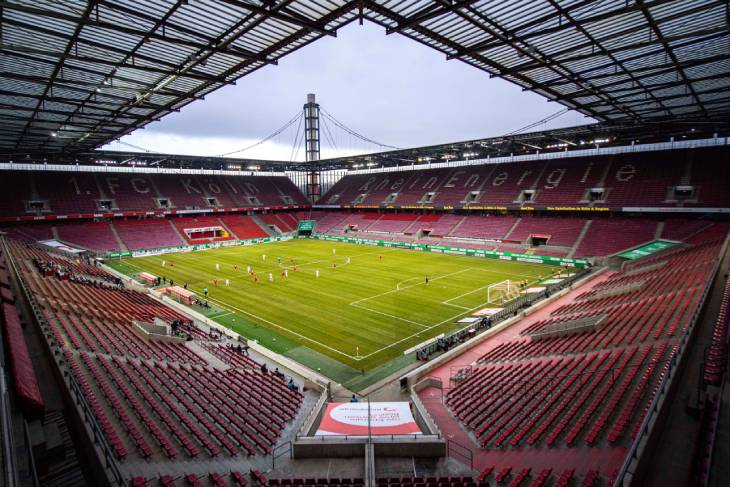 «Рейн Энерги Стадион»