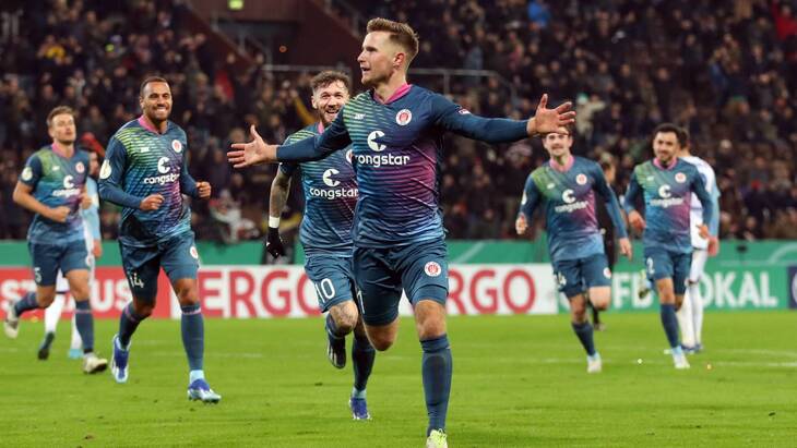 Нападающий «Санкт-Паули» Йоханнес Эггенштайн