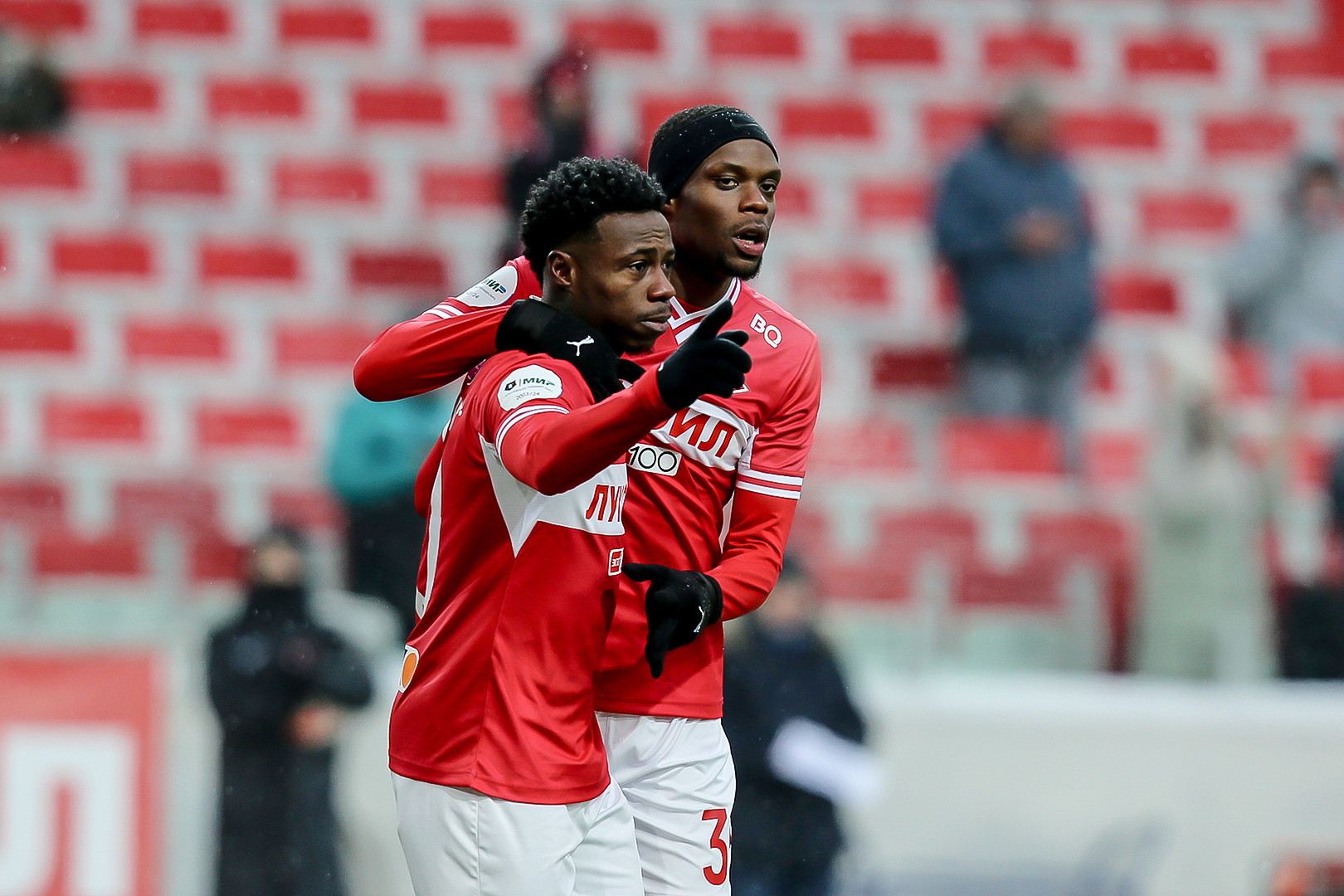 Герои матча