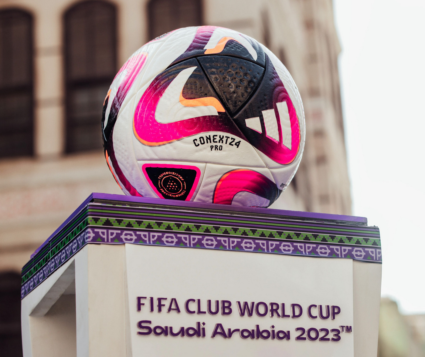 ФИФА представила официальный мяч для клубного ЧМ-2023