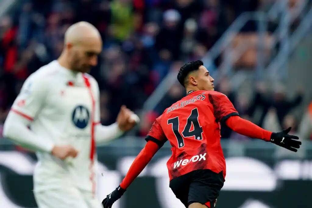 Рейндерс открывает счет