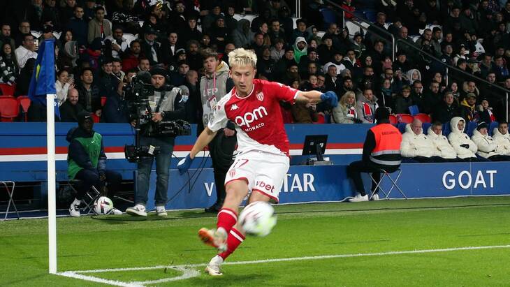 Александр Головин