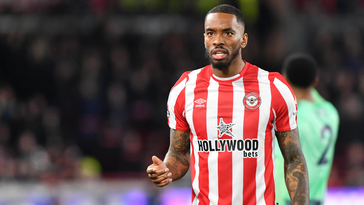 Айван Тоуни — форвард «Брентфорда»