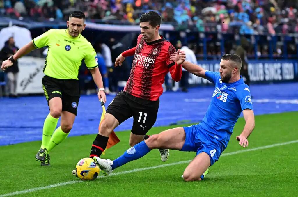 Фрагмент матча Эмполи — Милан