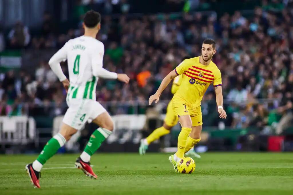 Фрагмент матча Бетис — Барселона