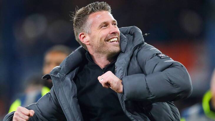 Роб Эдвардс поборется за приз лучшего тренера января