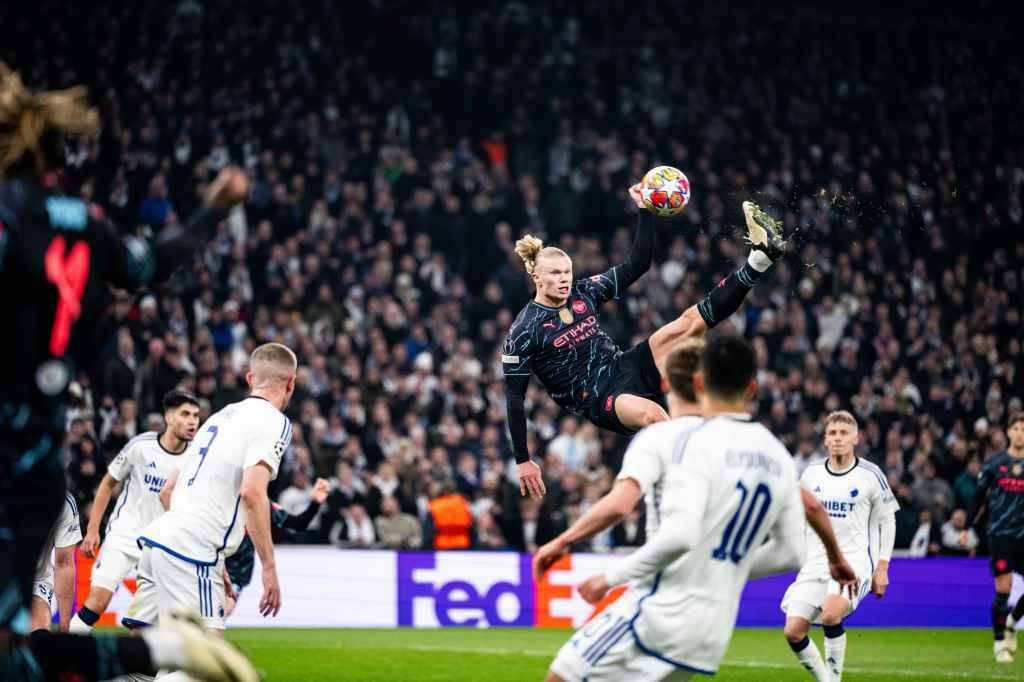 Фрагмент матча Копенгаген — Манчестер Сити