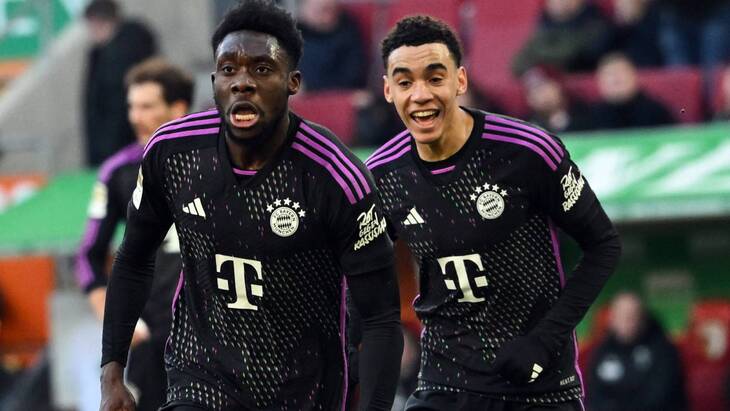 Альфонсо Дэвис (слева) и Джамал Мусиала