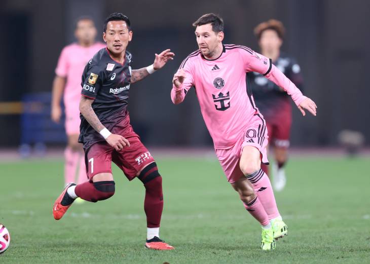 Месси в Японии