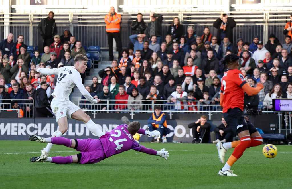 Хейлунн выводит Манчестер Юнайтед вперед