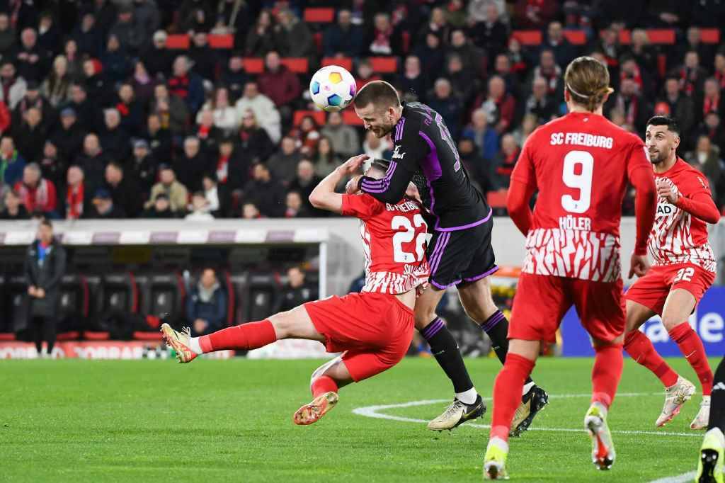 Фрагмент матча Фрайбург — Бавария