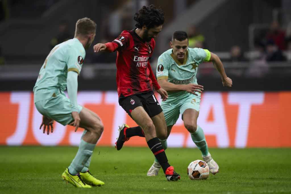 Фрагмент матча Милан — Славия