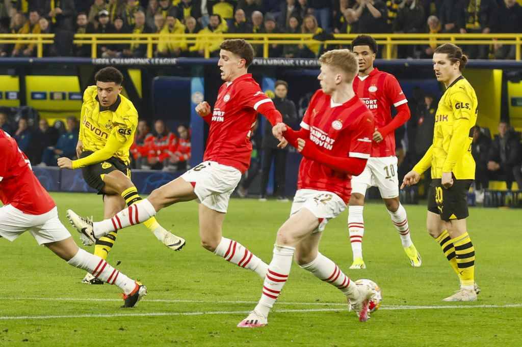 Джейдон Санчо открывает счет