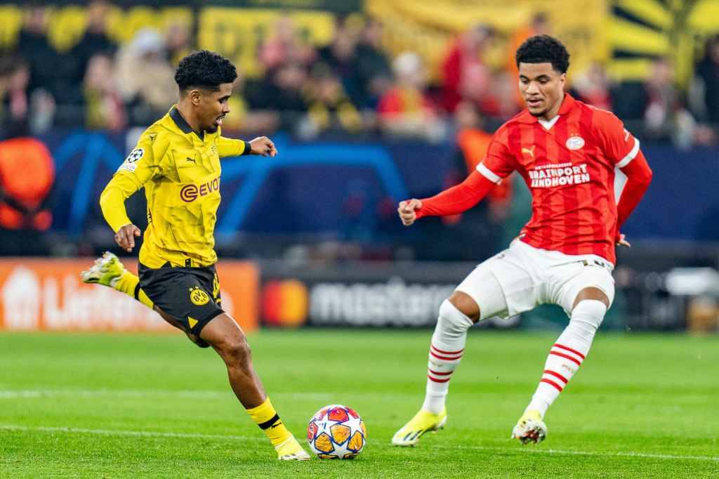 Фрагмент матча Боруссия — ПСВ