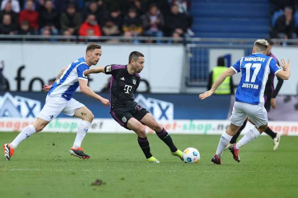 Фрагмент матча Дармштадт — Бавария