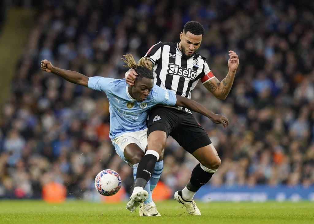 Фрагмент матча Манчестер Сити — Ньюкасл