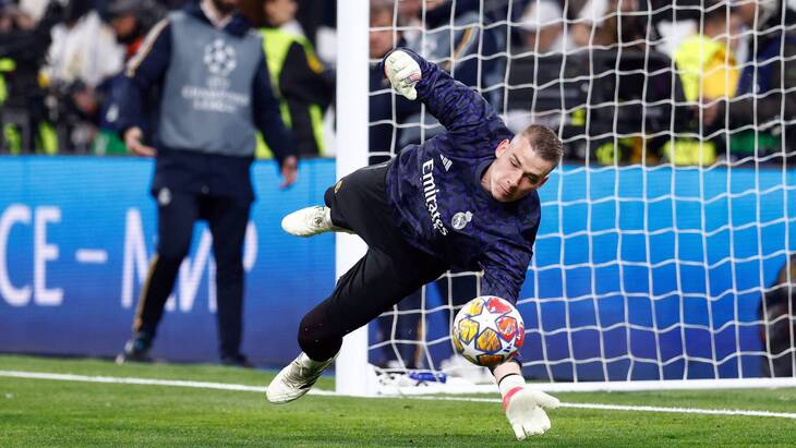 Андрей Лунин