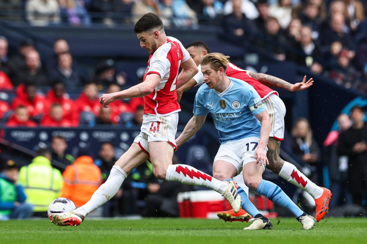 Фрагмент матча Манчестер Сити — Арсенал