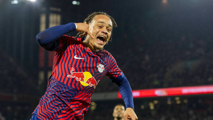 Хави Симонс