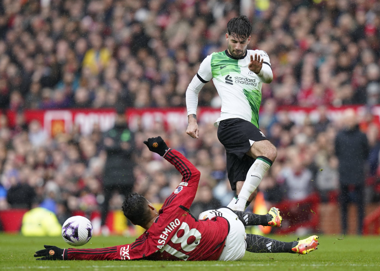 Фрагмент матча Манчестер Юнайтед — Ливерпуль