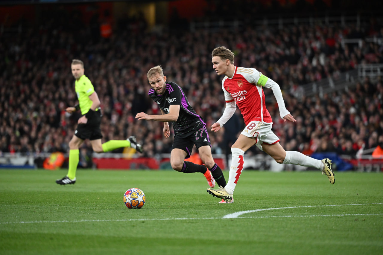 Фрагмент матча Арсенал — Бавария